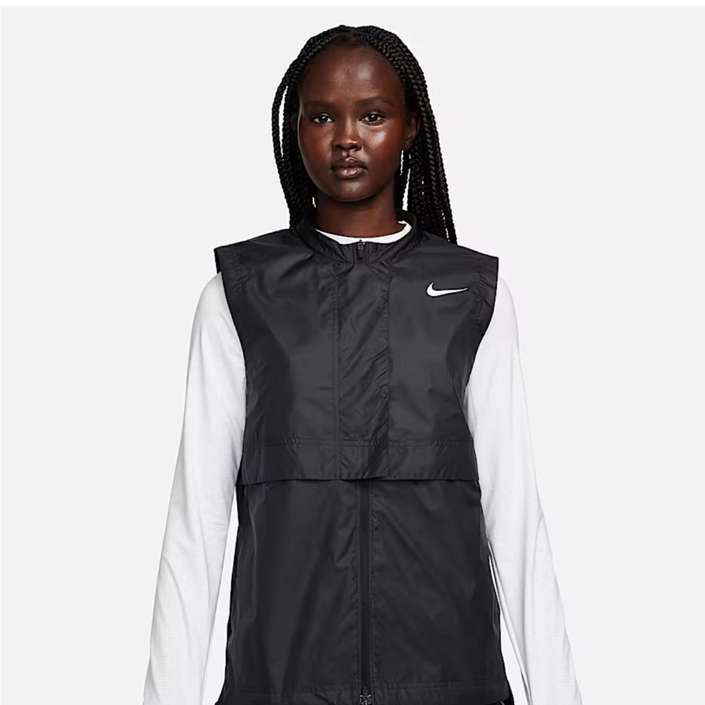 Nike Tour Repel Women's Golf Vest
$100. Dx6085-010 NWT size medium and small